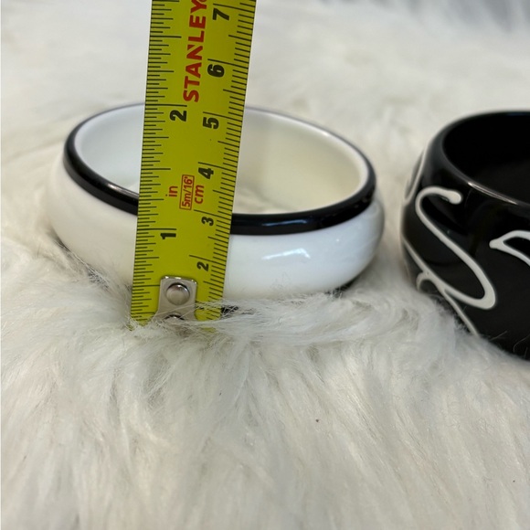 Source Unknown Black and White Resin Bangle Duo - Picture 6 of 6